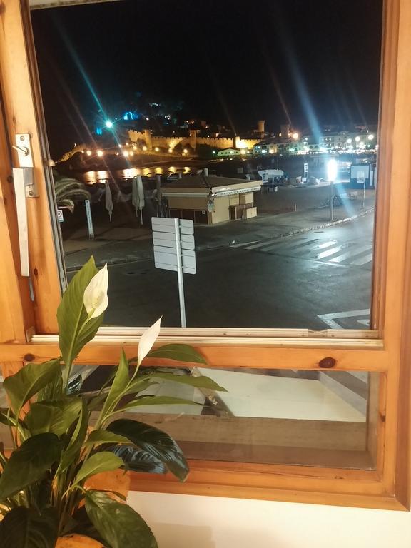 Lydia'S Apartment With Castle View Τόσα ντε Μαρ Εξωτερικό φωτογραφία